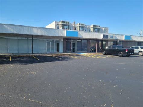 Craigslist retail space for rent - craigslist Office & Commercial in Richmond, VA. see also. Need a new cozy office? ... FLEX Retail/Office Space For Lease! 6 E Nine Mile Rd. $2,700. Highland Springs, Eastern Henrico, Near RIC Airport ... Office Space for Rent …